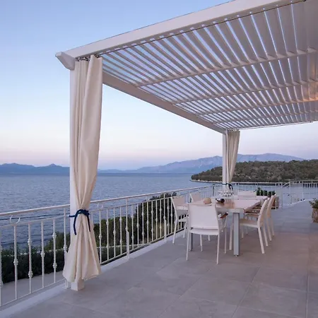 Vilă Kavos House Spartokhórion